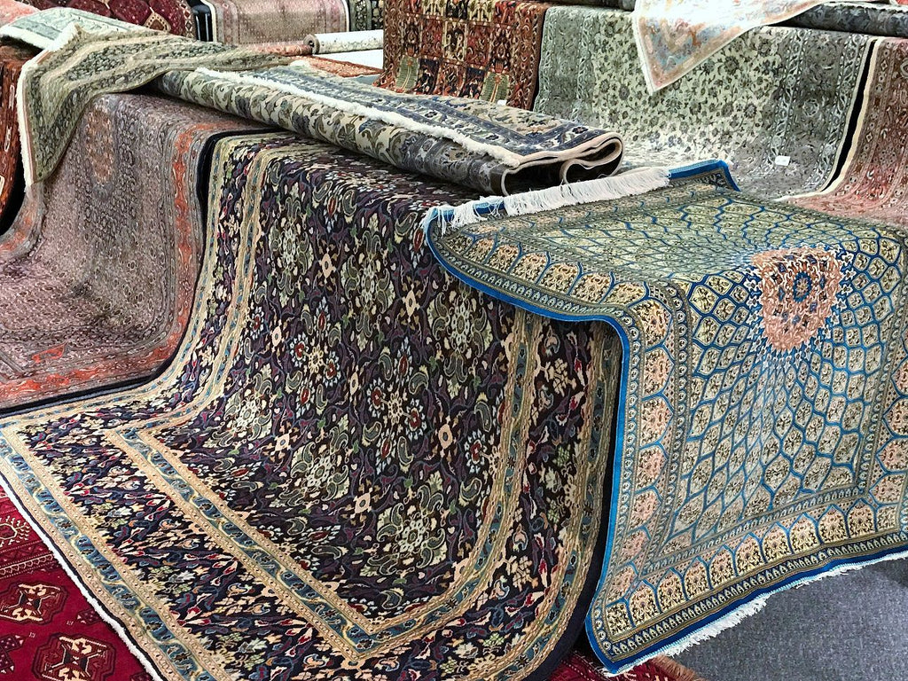Major Persian Rug Auction This Sunday at 2pm