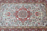 Superb Authentic Handmade Persian Tabriz Rug 1.5x1m