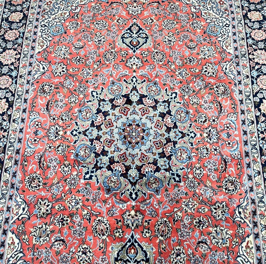 Fine Persian Isfahan Rug 3.15x2.1m
