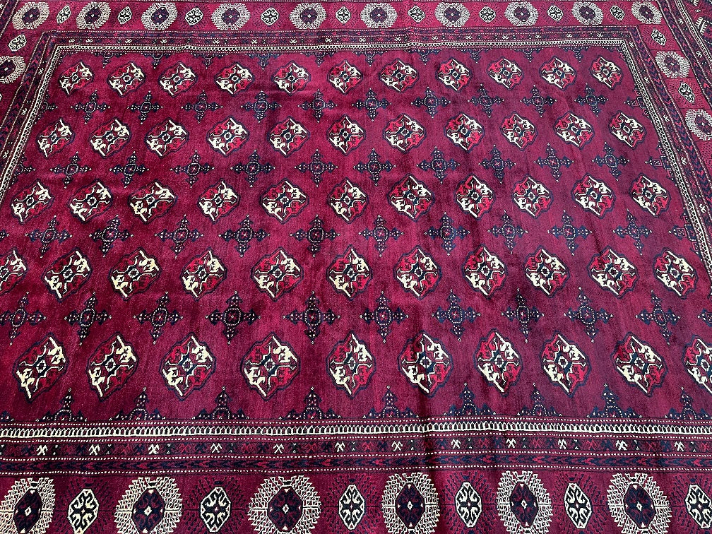 Large-room-size-Bokhara-rug