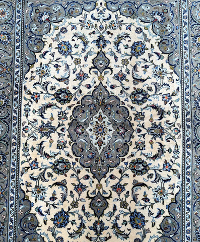 files/beige-Persian-Kashan-rug.jpg