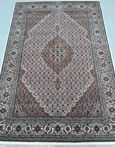 files/fine-mahi-tabriz-oriental-rug-250x172cm.jpg