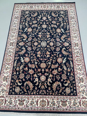 files/oriental-nain-rug-257x164cm-perth.jpg