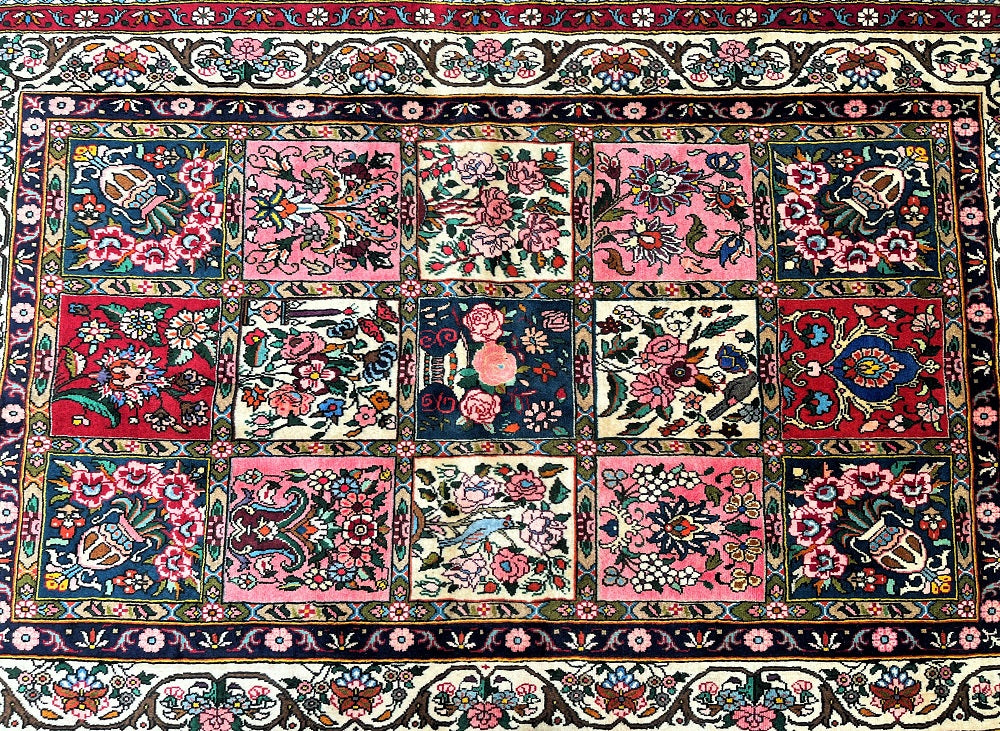 Garden Design Persian Bakhtiari Rug 2x1.3m