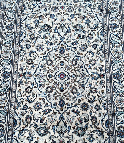 files/persian-kashan-rug-255x145cm-classic-medallion-design.jpg