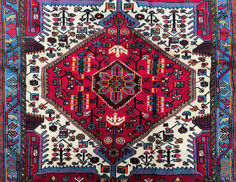 files/tribal-persian-nahavand-rug-140x1334cm.jpg