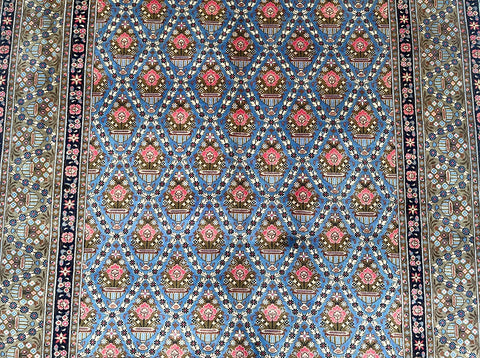 files/vase-design-Persian-kashmar-rug-290x206cm.jpg