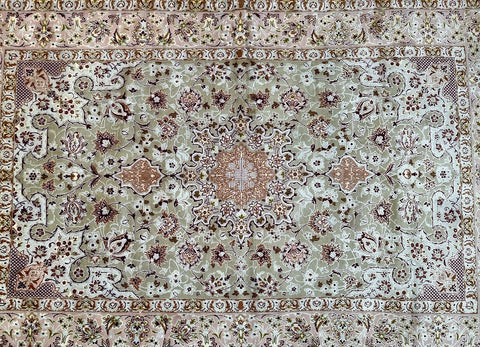files/wool-and-silk-persian-isfahan-rug-160x105cm.jpg