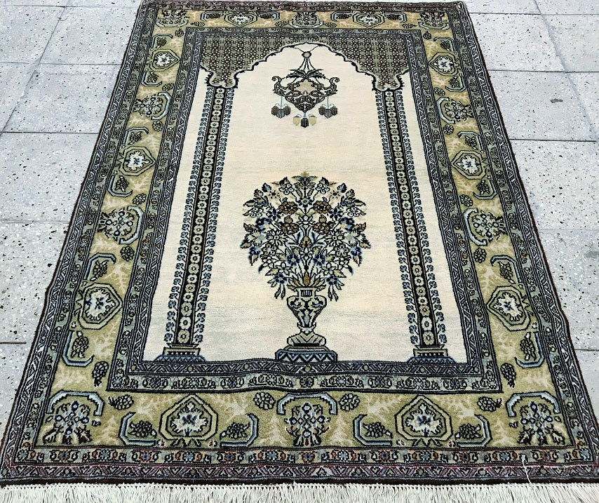 Antique Prayer Design Persian Qum Rug 1.5x1m | shoparug