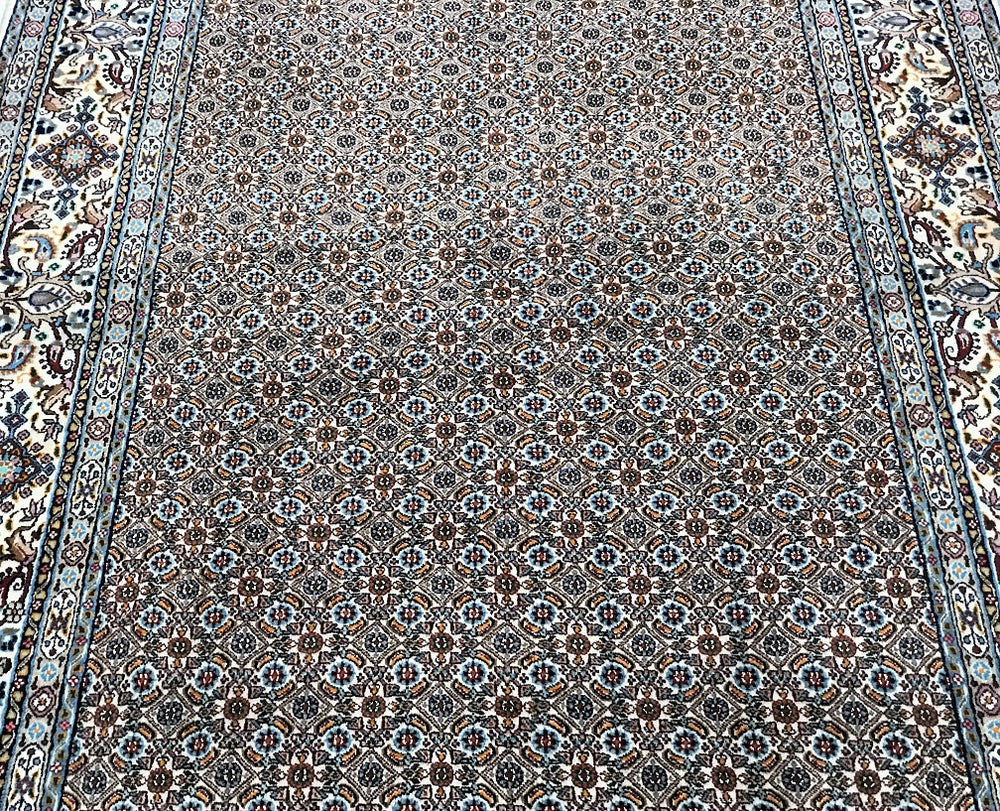 Fish Design Persian Birjand Rug 2x1.5m