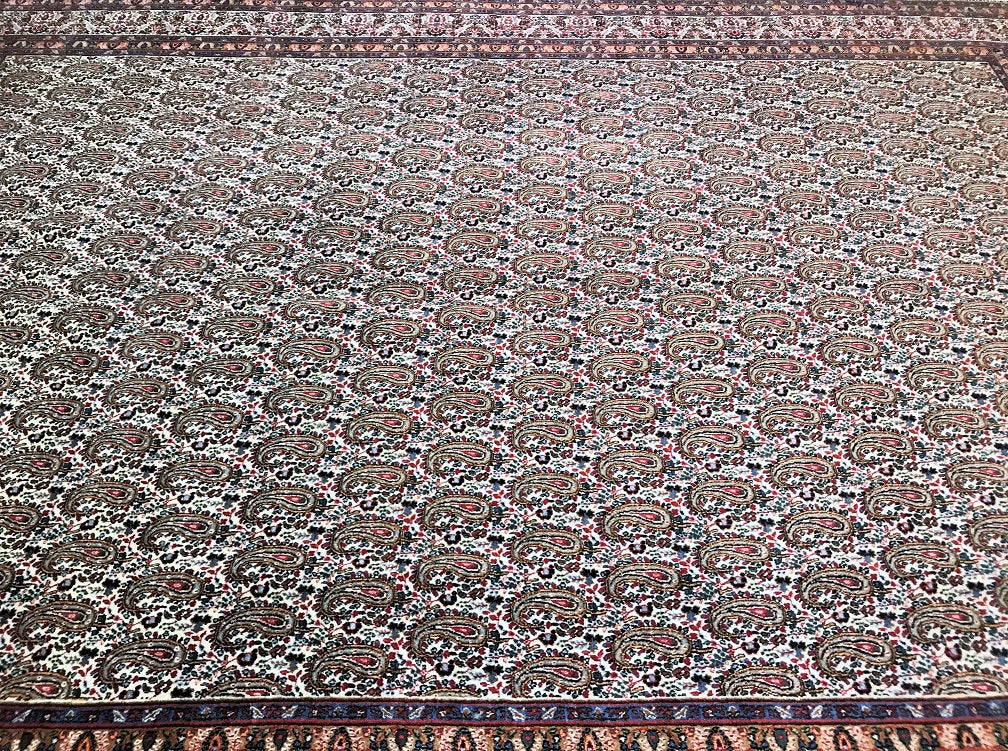Large_room_size_Persian_rug