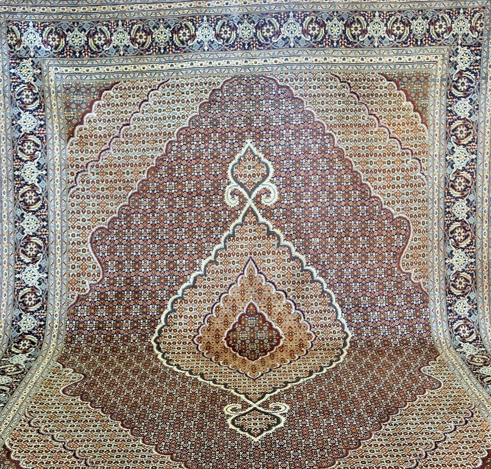 Superfine Persian Tabriz Rug 3.35x2.55m