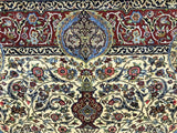 Vase_design_Persian_rug