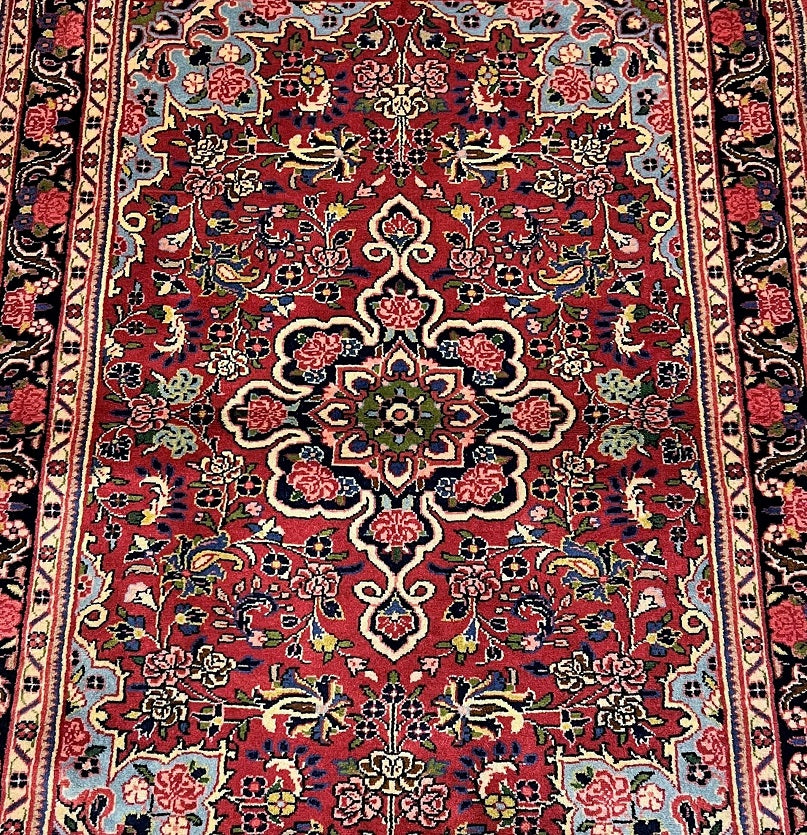 Traditional Persian Hamedan Rug 1.5x1m