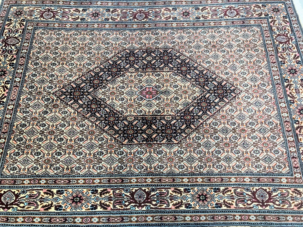 Traditional Persian Mood Rug 2x1.5m