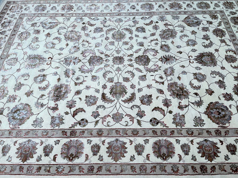 products/luxury-wool-and-silk-rug-perth.jpg